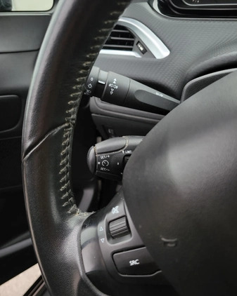Peugeot 2008 cena 32900 przebieg: 130000, rok produkcji 2016 z Kock małe 232